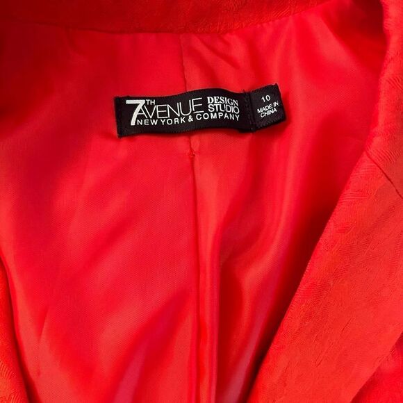The 7th Avenue Design Studio New York and Co Red Cotton Blazer - Picture 5 of 6